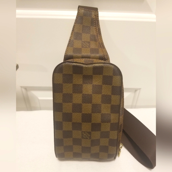 ❌‼️SOLD‼️❌ - LV Geronimo w/COA - Damier Ebene Belt Bag - Picture 3 of 17